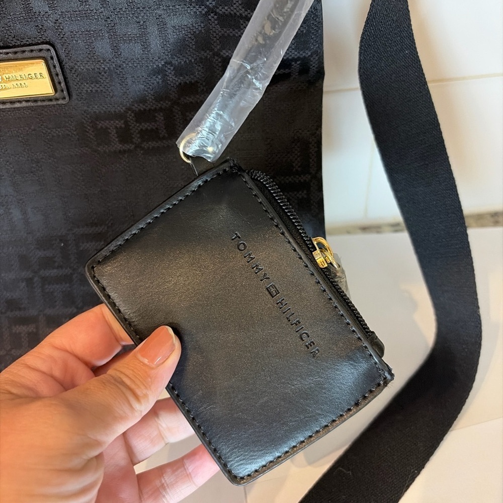 Tommy Hilfiger Black Logo Jacquard Crossbody Bag - Picture 2 of 4
